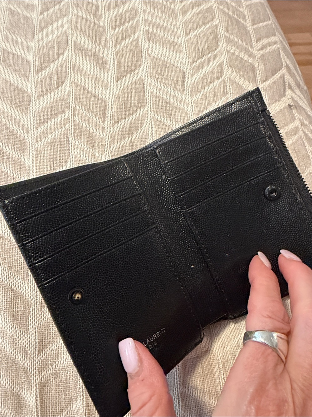 Saint Laurent Black Quilted Grain de Poudre Leather Card Wallet with YSL Emblem - Picture 2 of 5
